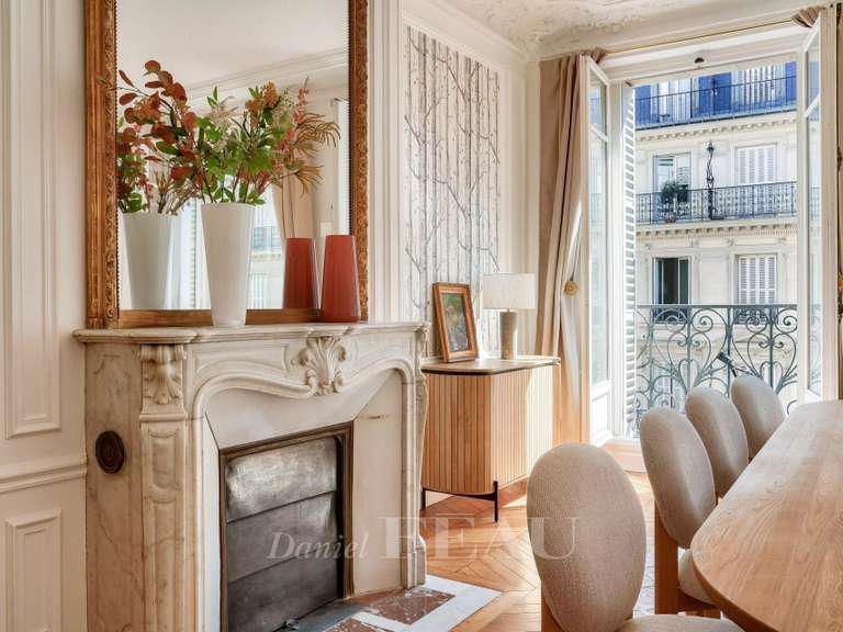 Appartement Paris 8e - 4 chambres - 206m²