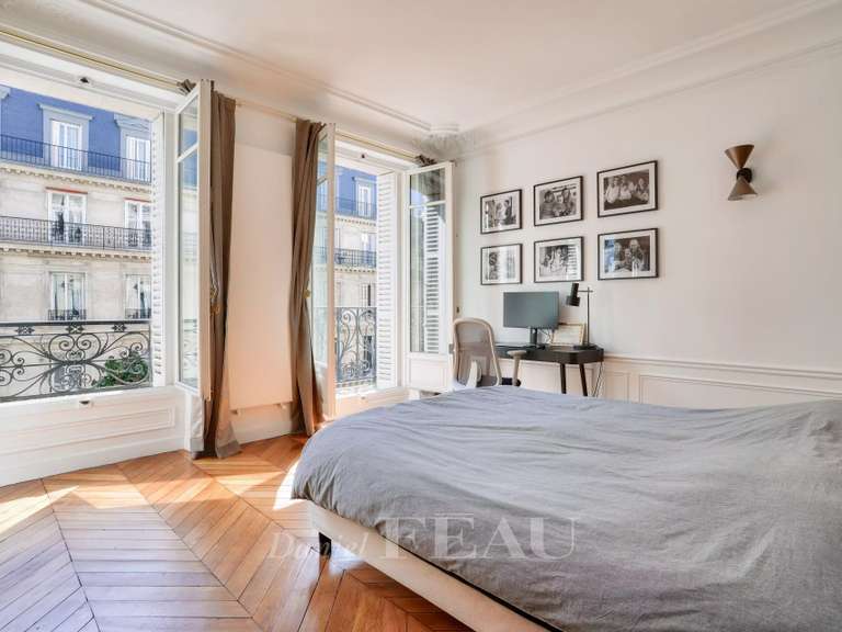 Appartement Paris 8e - 4 chambres - 206m²