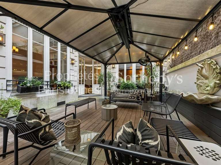Appartement Paris 8e - 3 chambres - 154m²