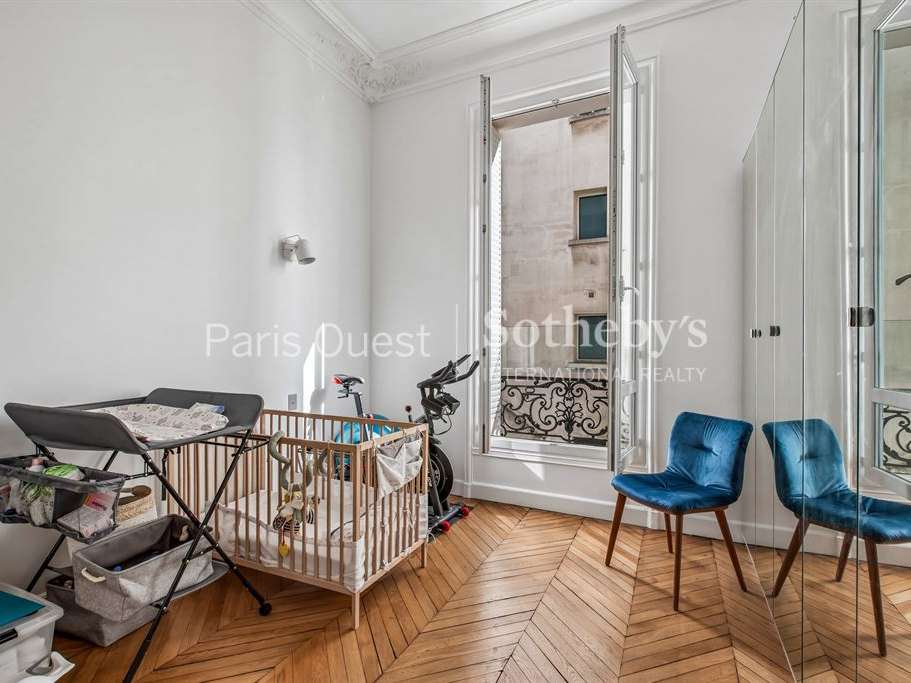 Apartment Paris 8e