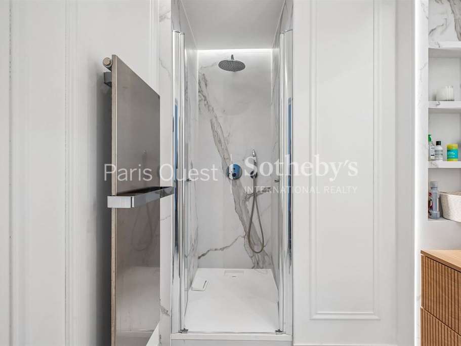 Apartment Paris 8e