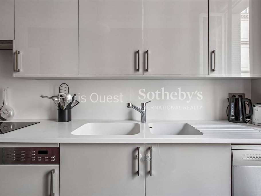 Apartment Paris 8e
