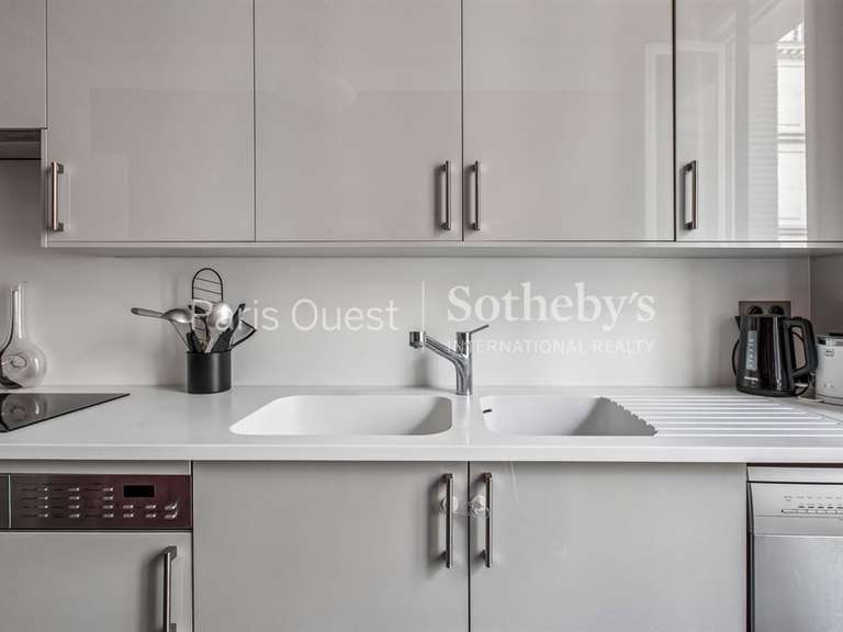 Appartement Paris 8e - 3 chambres - 172m²