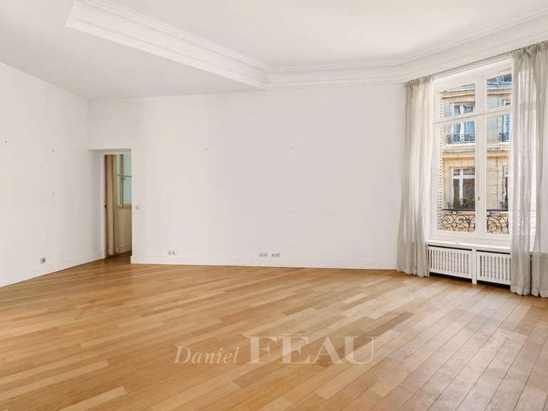 Appartement Paris 8e - 3 chambres - 166m²