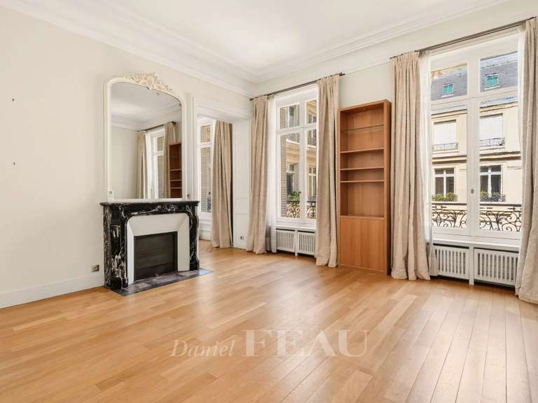 Appartement Paris 8e - 3 chambres - 166m²