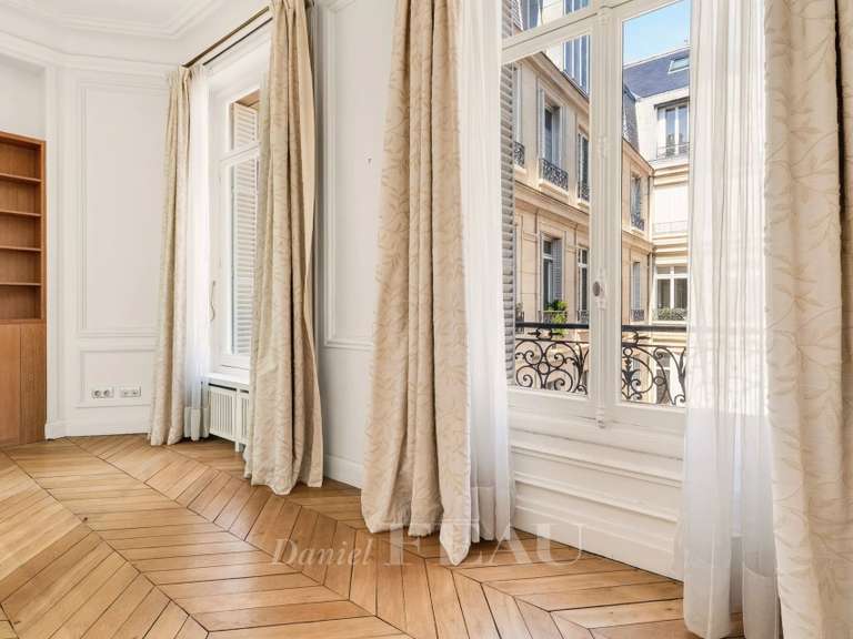 Appartement Paris 8e - 3 chambres - 166m²