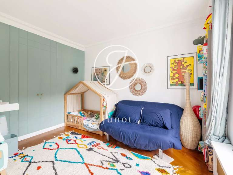 Appartement Paris 8e - 3 chambres - 99m²