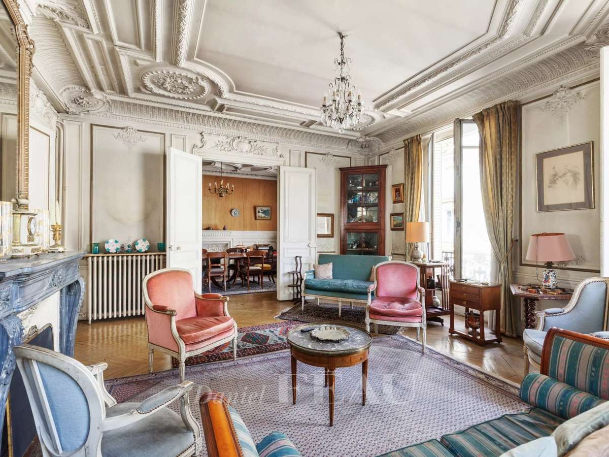 Apartment Paris 8e
