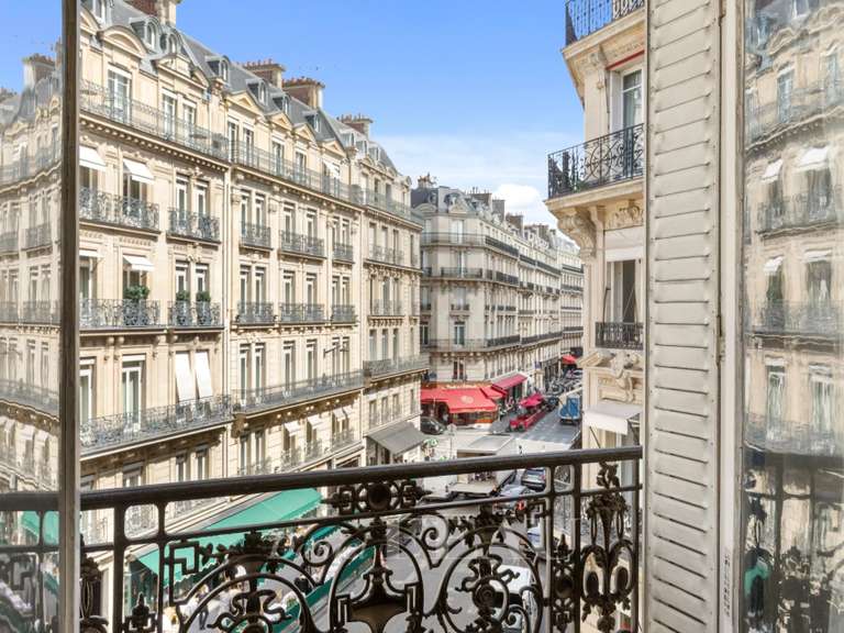 Appartement Paris 8e - 3 chambres - 130m²