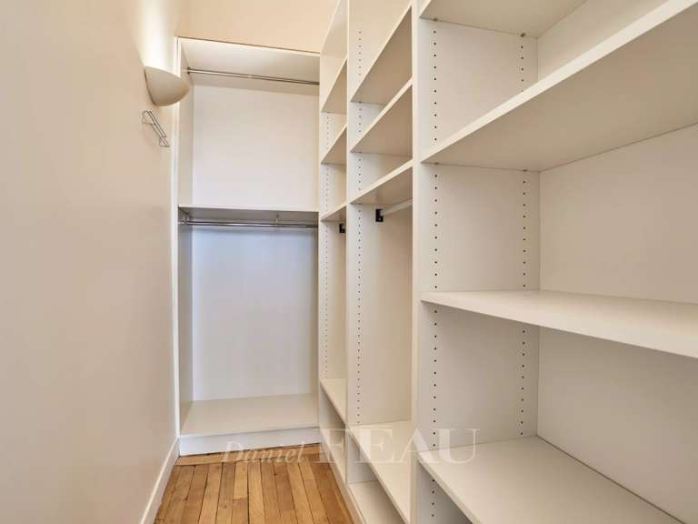 Appartement Paris 8e - 1 chambre - 74m²