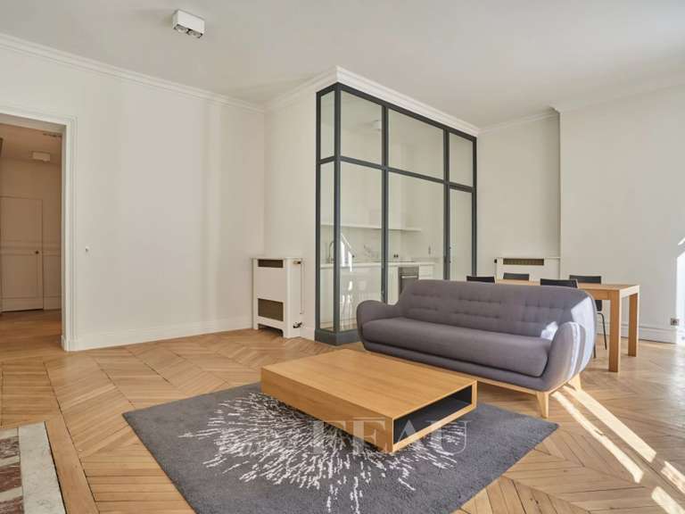 Appartement Paris 8e - 1 chambre - 74m²