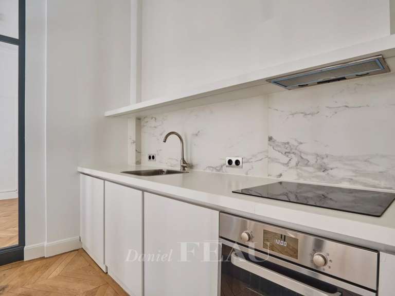 Appartement Paris 8e - 1 chambre - 74m²