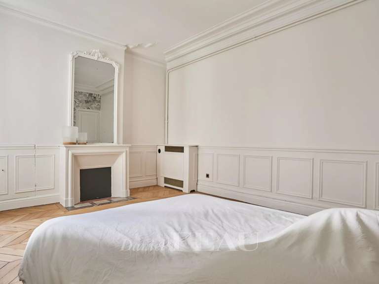 Appartement Paris 8e - 1 chambre - 74m²