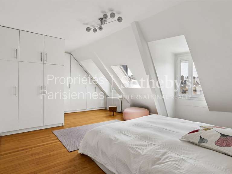 Appartement Paris 8e - 3 chambres - 90m²