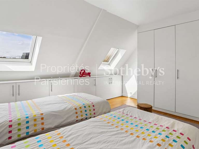 Appartement Paris 8e - 3 chambres - 90m²