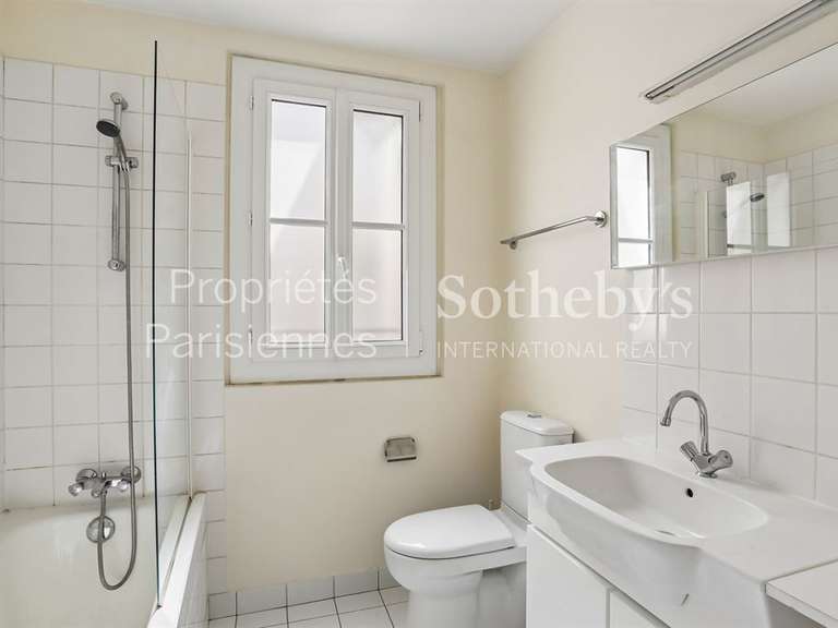 Appartement Paris 8e - 3 chambres - 90m²