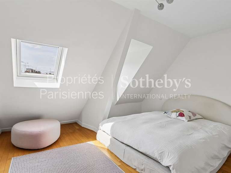 Appartement Paris 8e - 3 chambres - 90m²