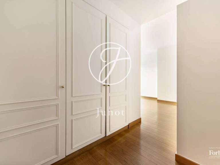 Apartment Paris 8e - 2 bedrooms - 71m²