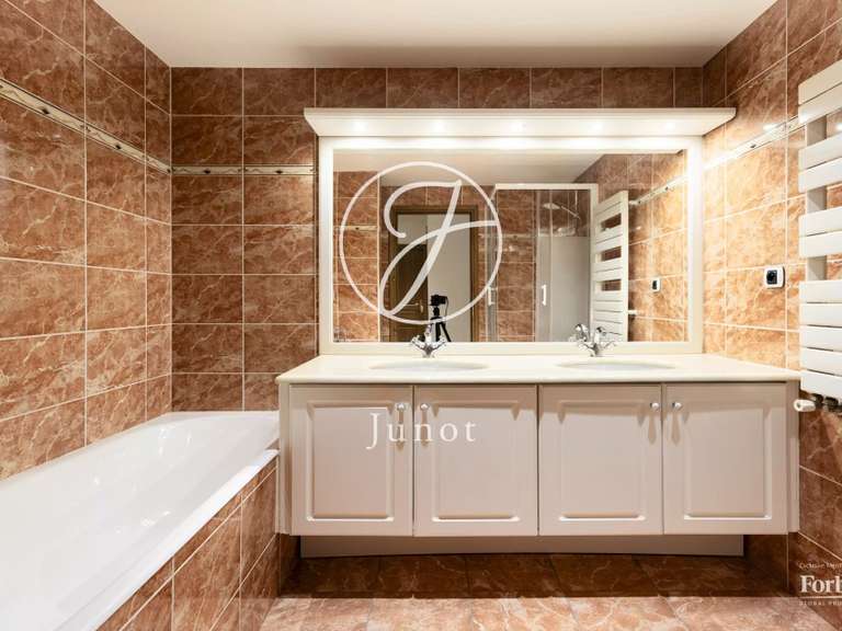 Apartment Paris 8e - 2 bedrooms - 71m²