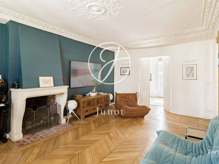 Appartement Paris 8e - 3 chambres - 78m²