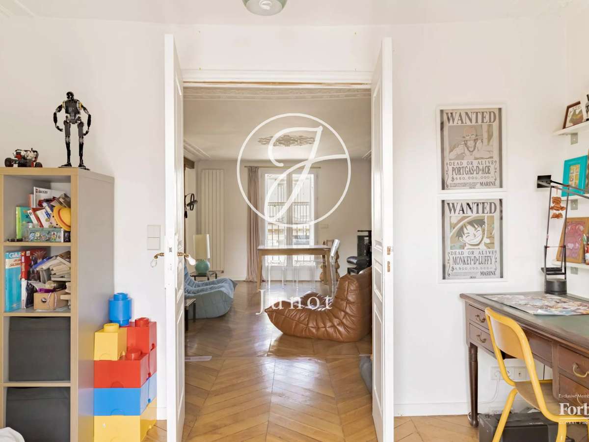 Apartment Paris 8e