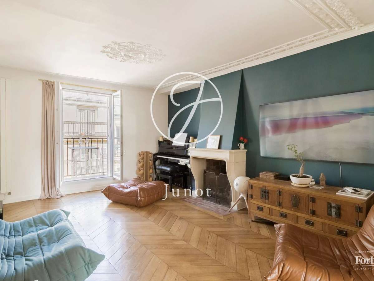 Apartment Paris 8e