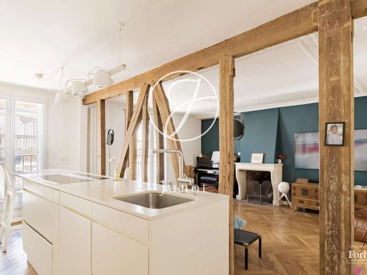 Apartment Paris 8e