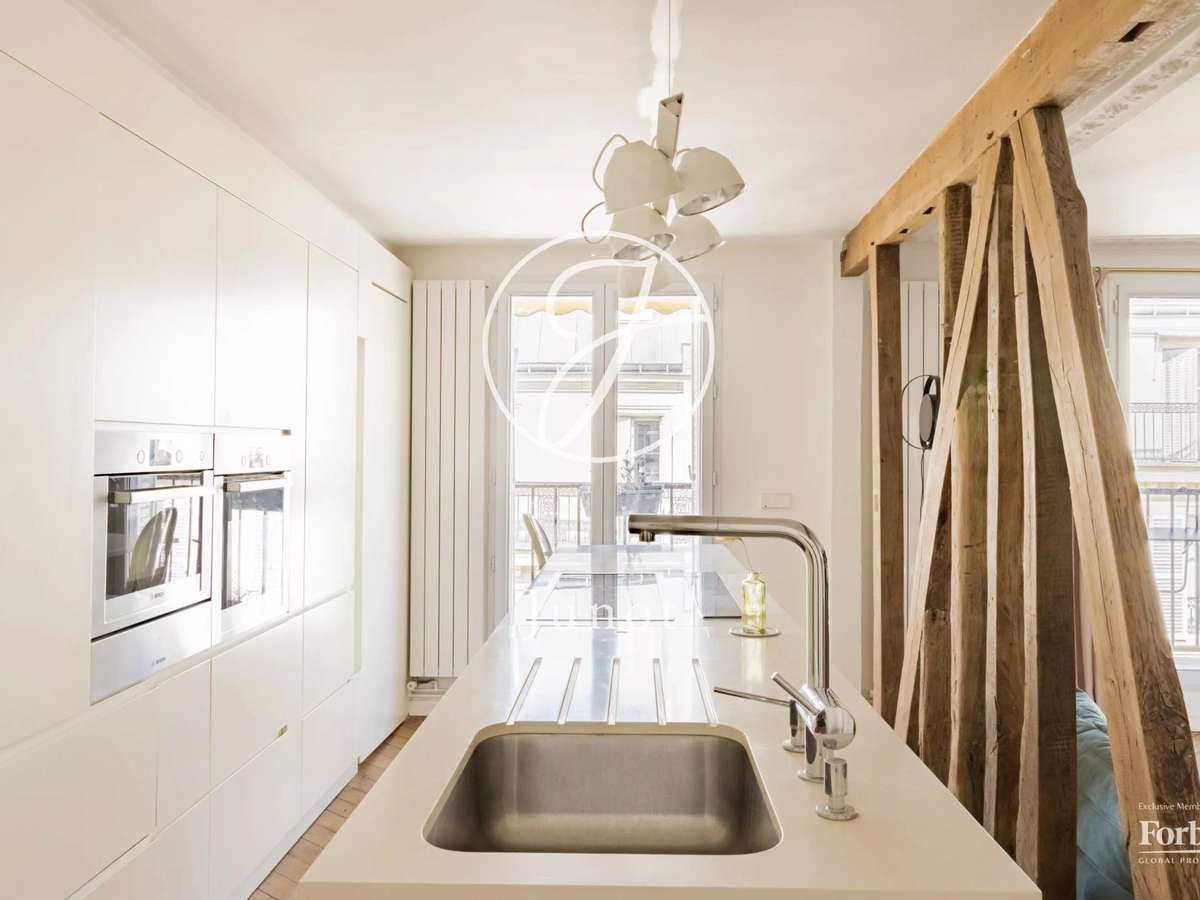 Apartment Paris 8e