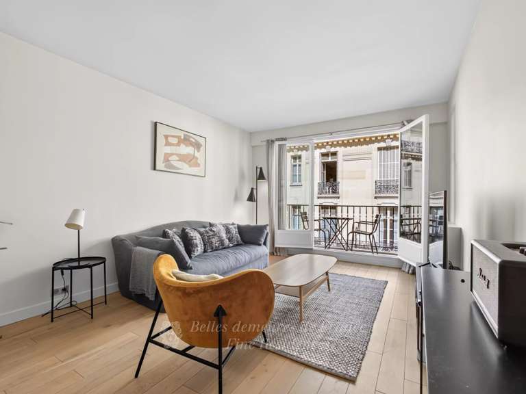 Appartement Paris 8e - 2 chambres - 58m²