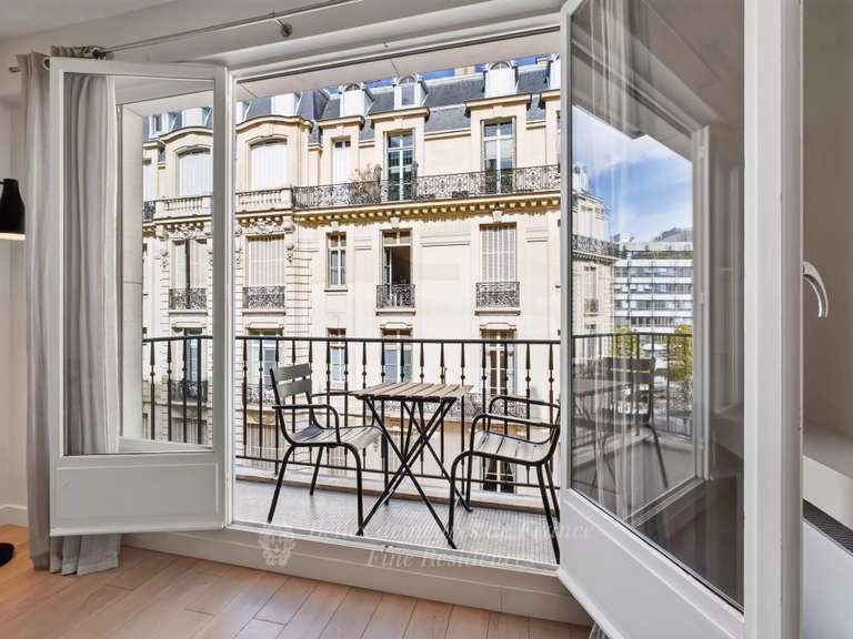 Appartement Paris 8e - 2 chambres - 58m²