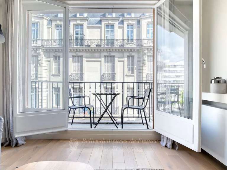 Appartement Paris 8e - 2 chambres - 58m²