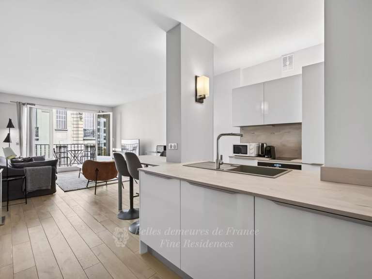 Appartement Paris 8e - 2 chambres - 58m²