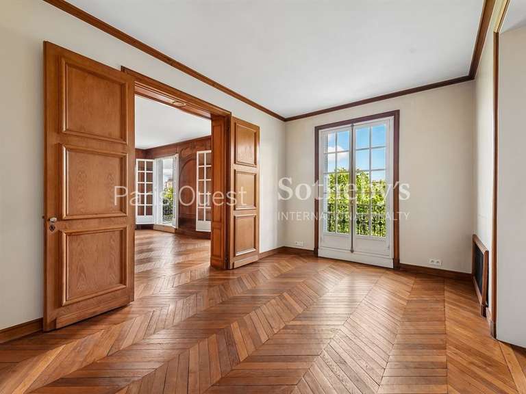 Appartement Paris 8e - 4 chambres - 250m²