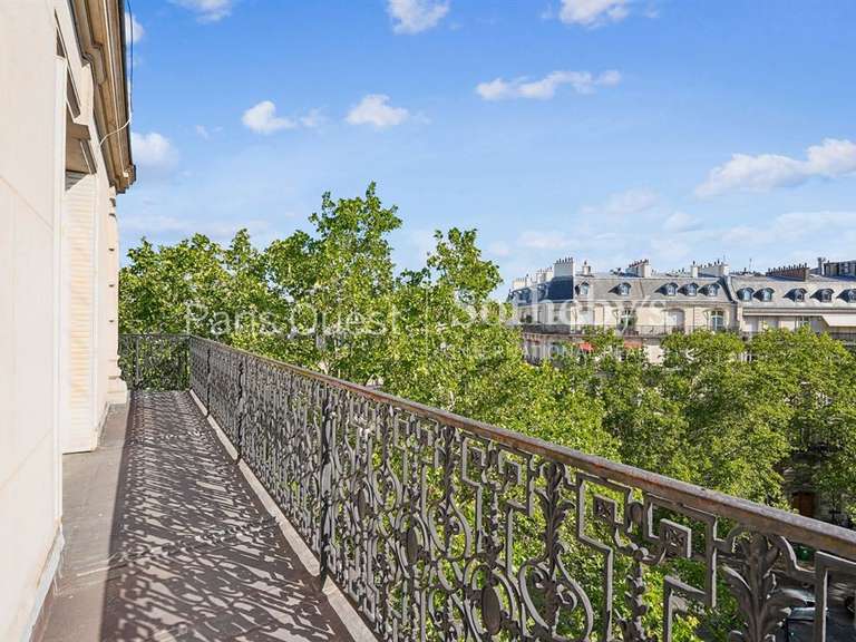 Appartement Paris 8e - 4 chambres - 250m²