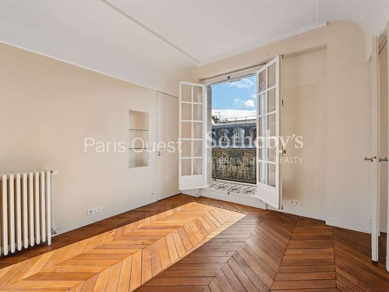 Appartement Paris 8e - 4 chambres - 250m²