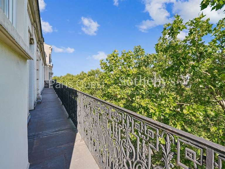 Appartement Paris 8e - 4 chambres - 250m²