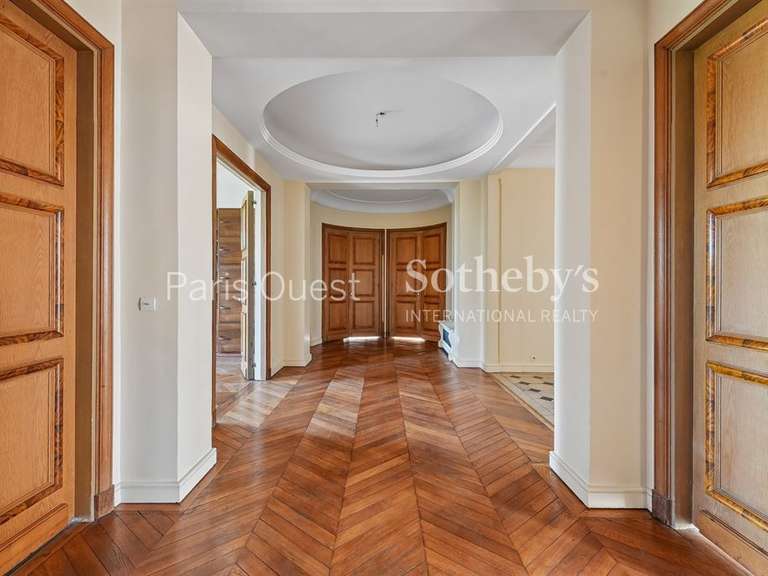 Appartement Paris 8e - 4 chambres - 250m²