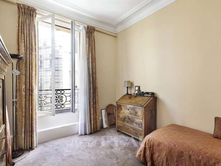 Appartement Paris 8e - 5 chambres - 219m²
