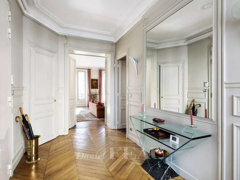 Appartement Paris 8e - 5 chambres - 219m²
