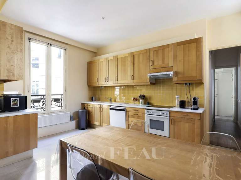 Appartement Paris 8e - 5 chambres - 219m²
