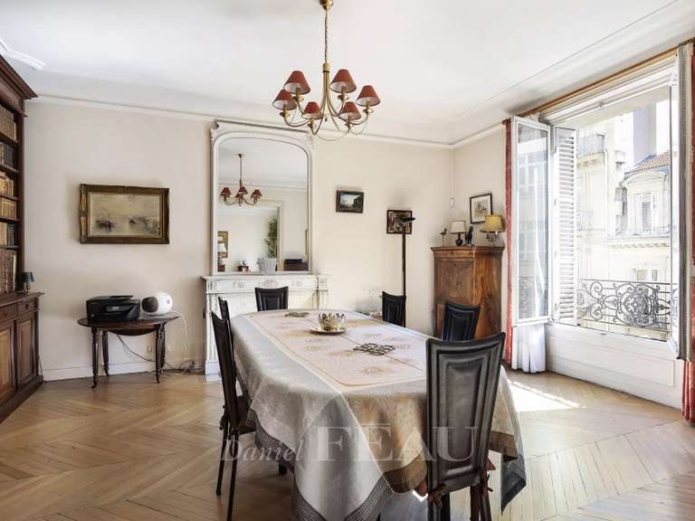 Appartement Paris 8e - 5 chambres - 219m²