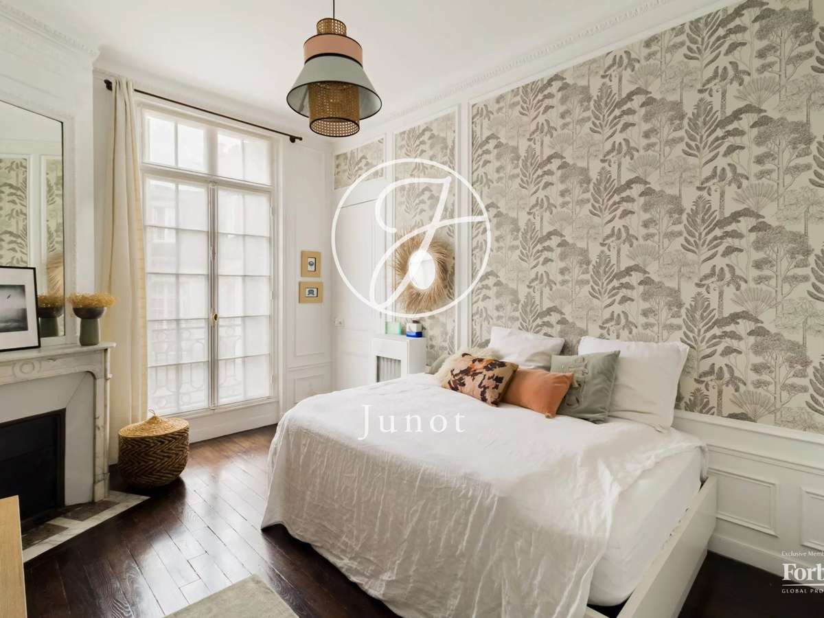 Apartment Paris 8e