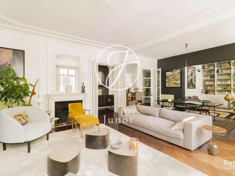 Appartement Paris 8e - 4 chambres - 168m²