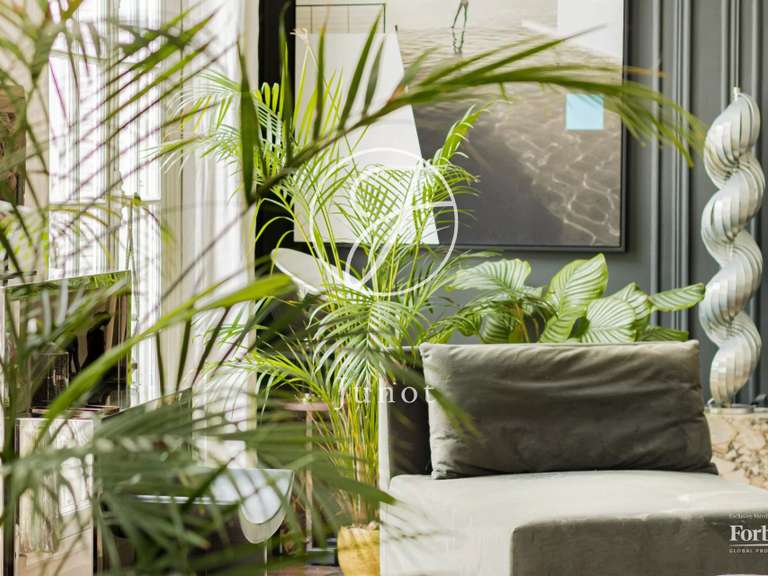 Appartement Paris 8e - 4 chambres - 168m²