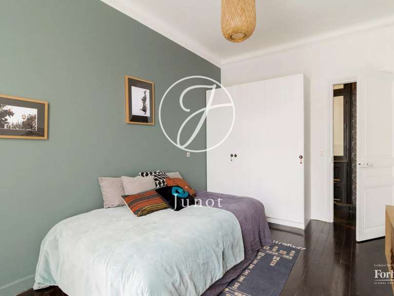 Appartement Paris 8e - 4 chambres - 168m²