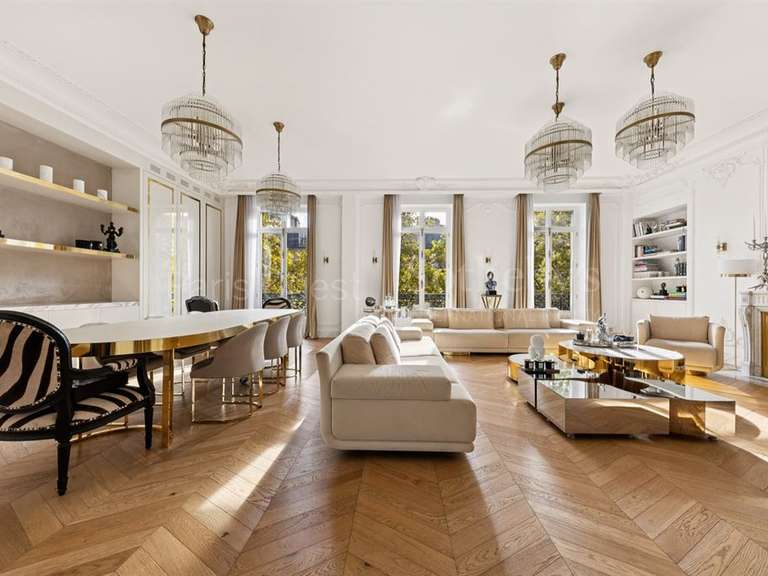 Appartement Paris 8e - 3 chambres - 197m²
