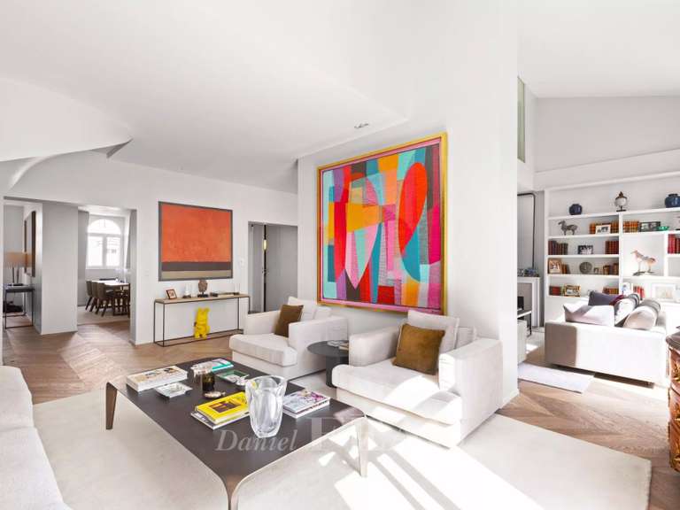 Appartement Paris 8e - 2 chambres - 191m²