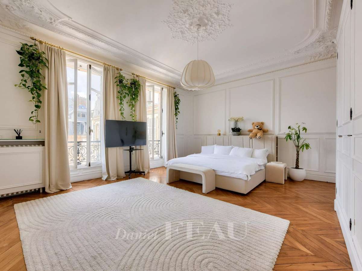 Apartment Paris 8e