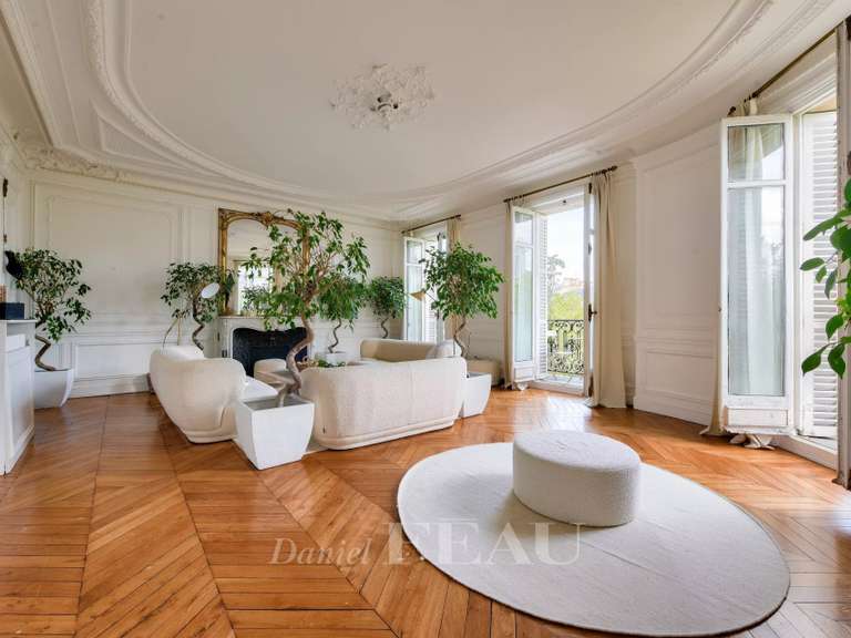 Apartment Paris 8e - 2 bedrooms - 239m²