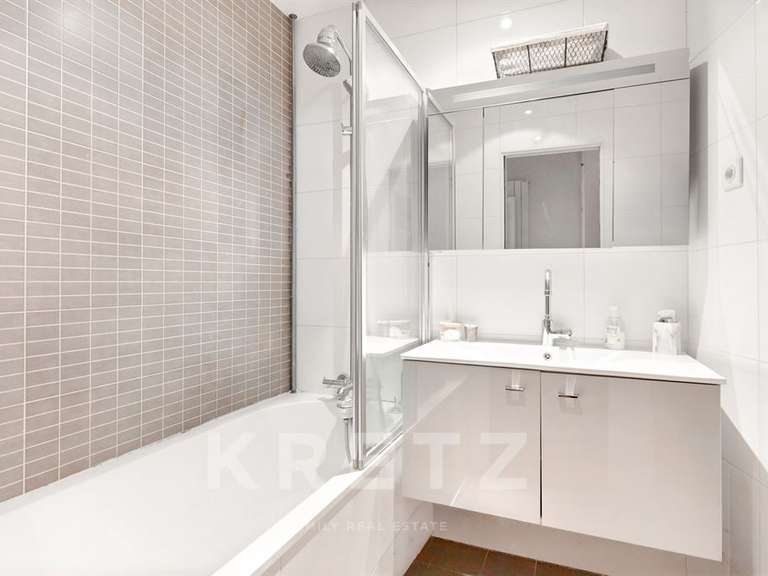 Appartement Paris 8e - 85m²